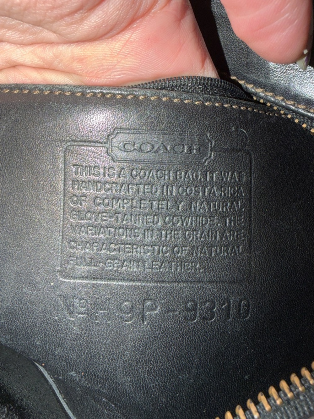 Coach 1999 Bleeker Pocket Zip 9310 Black Glove-Tanned Leather Costa Rica Made - Picture 8 of 8